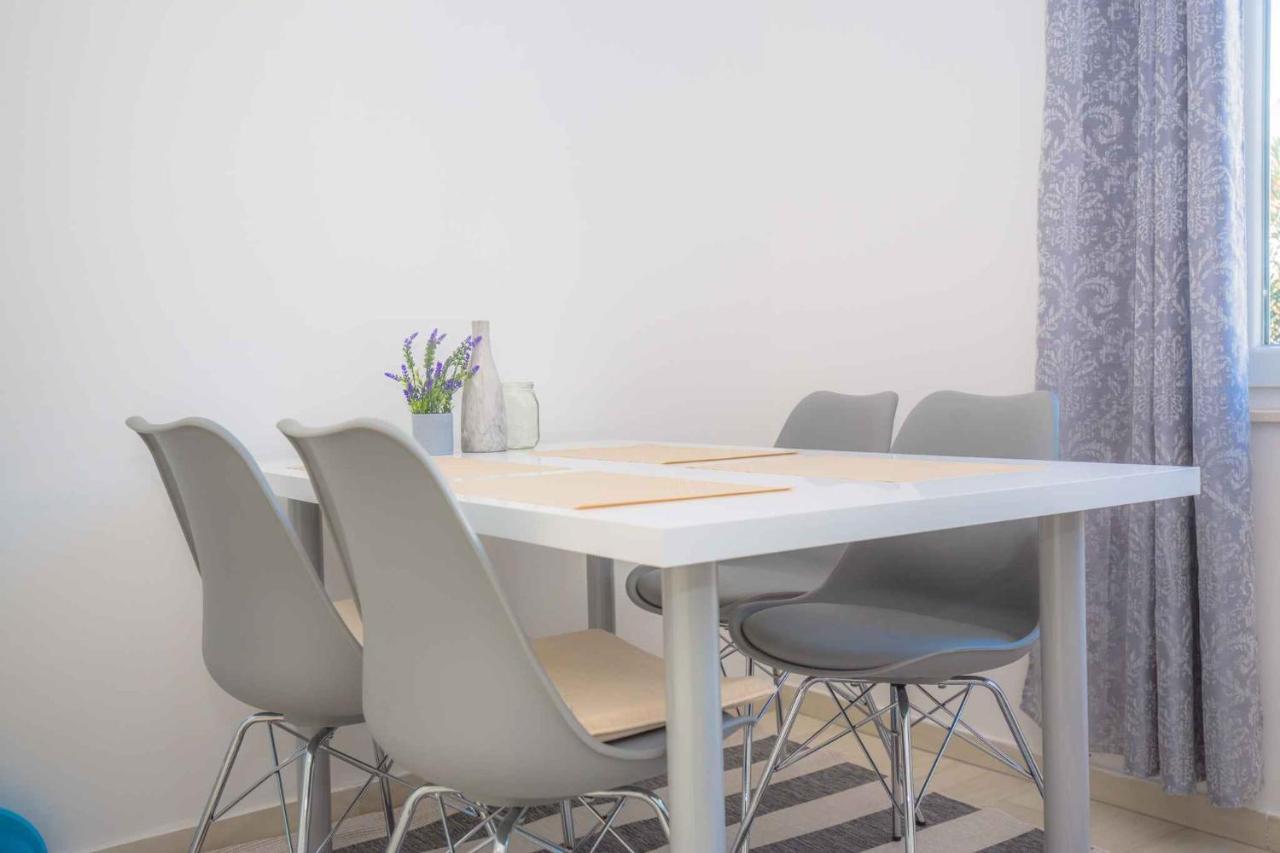 Apartments In Rogoznica 40364 מראה חיצוני תמונה