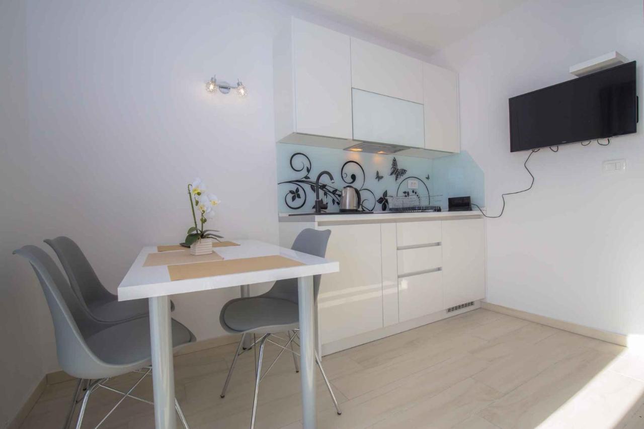 Apartments In Rogoznica 40364 מראה חיצוני תמונה