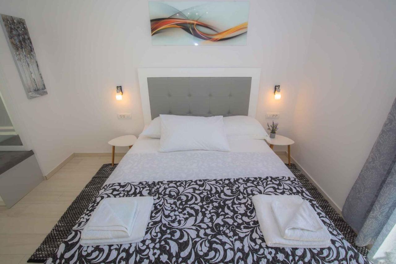 Apartments In Rogoznica 40364 מראה חיצוני תמונה