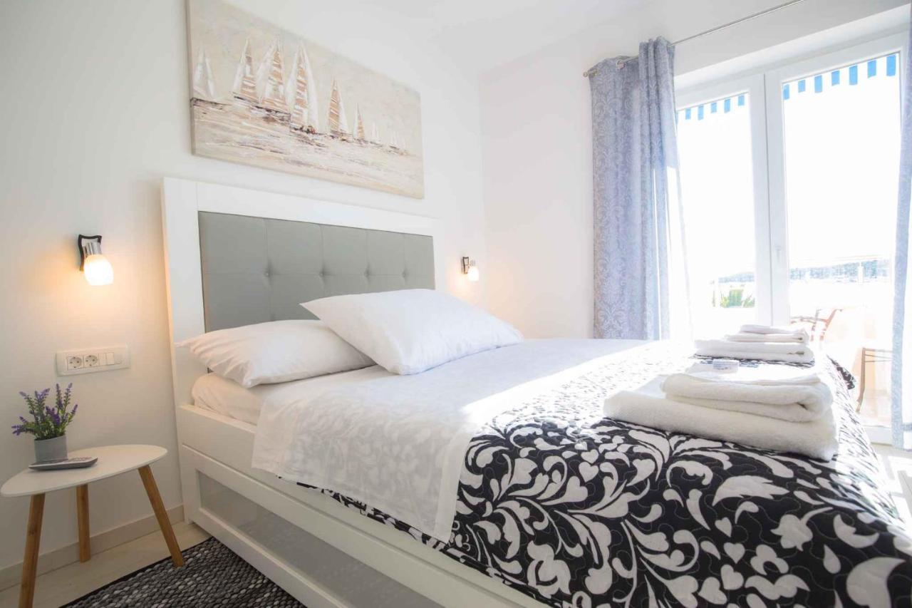 Apartments In Rogoznica 40364 מראה חיצוני תמונה