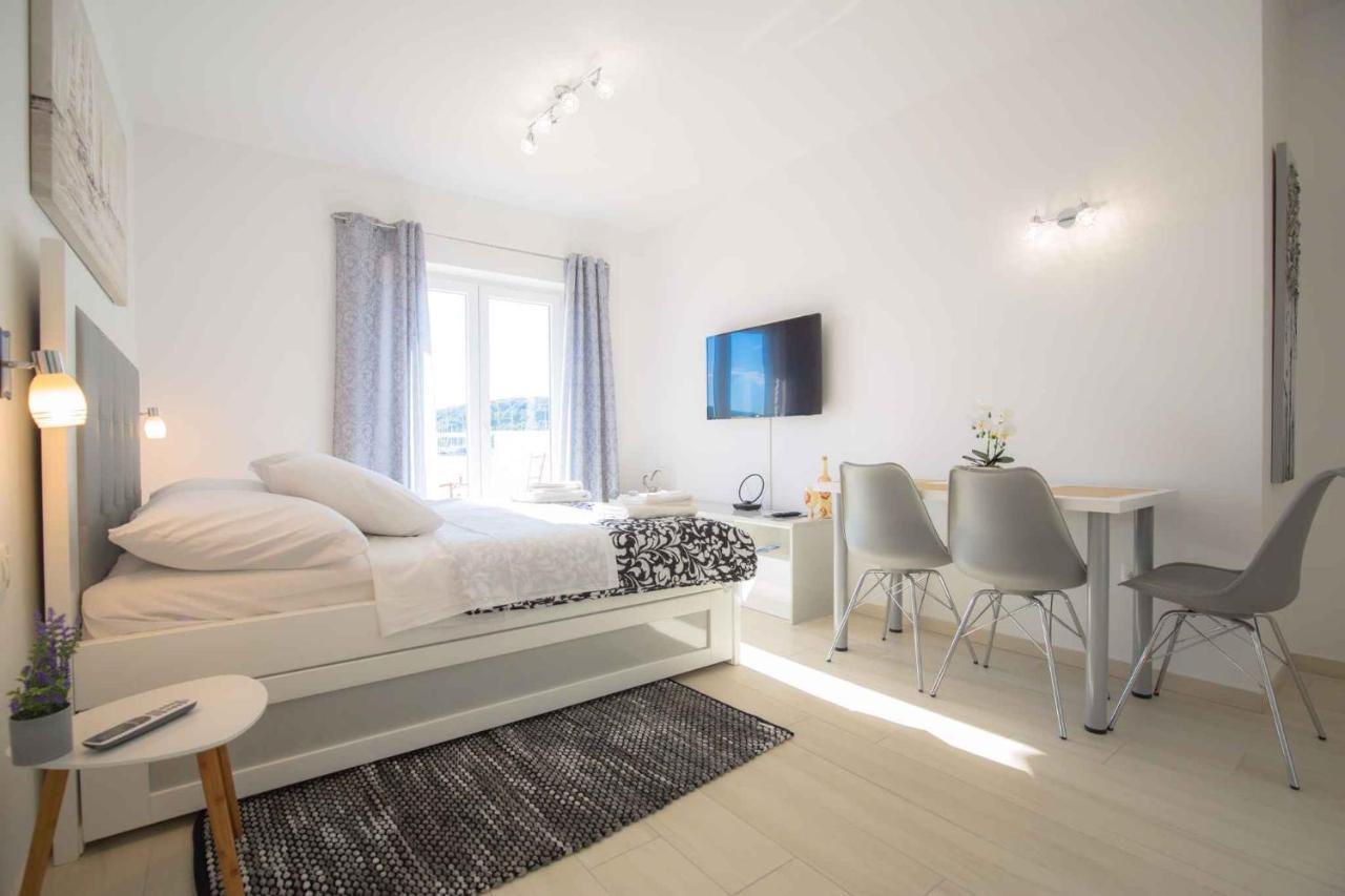 Apartments In Rogoznica 40364 מראה חיצוני תמונה
