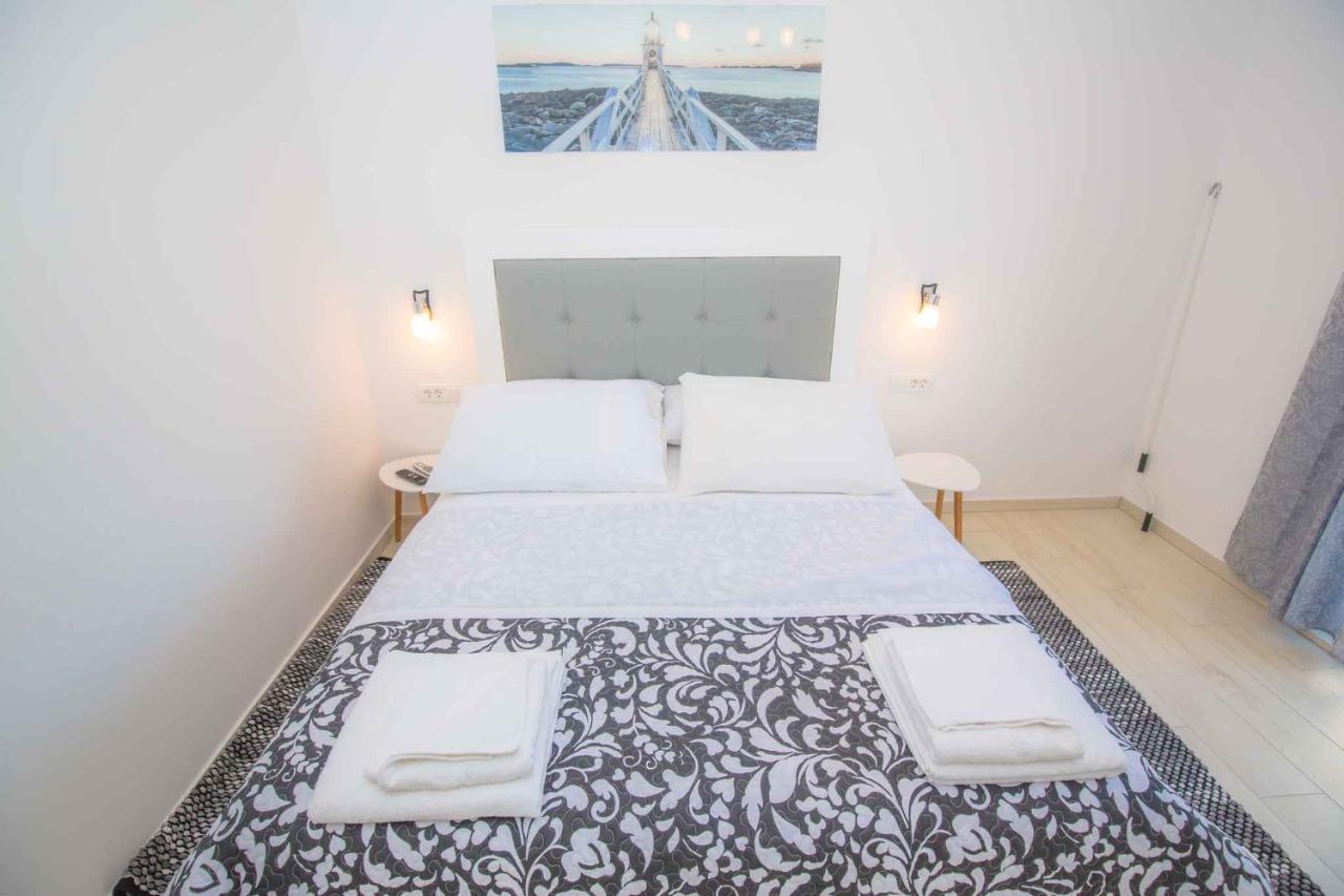 Apartments In Rogoznica 40364 מראה חיצוני תמונה