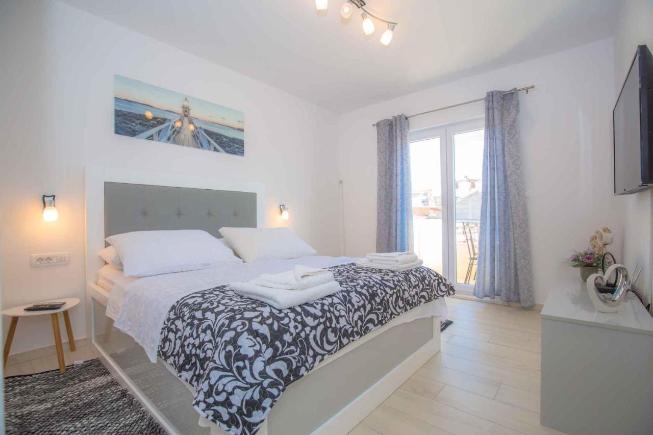 Apartments In Rogoznica 40364 מראה חיצוני תמונה