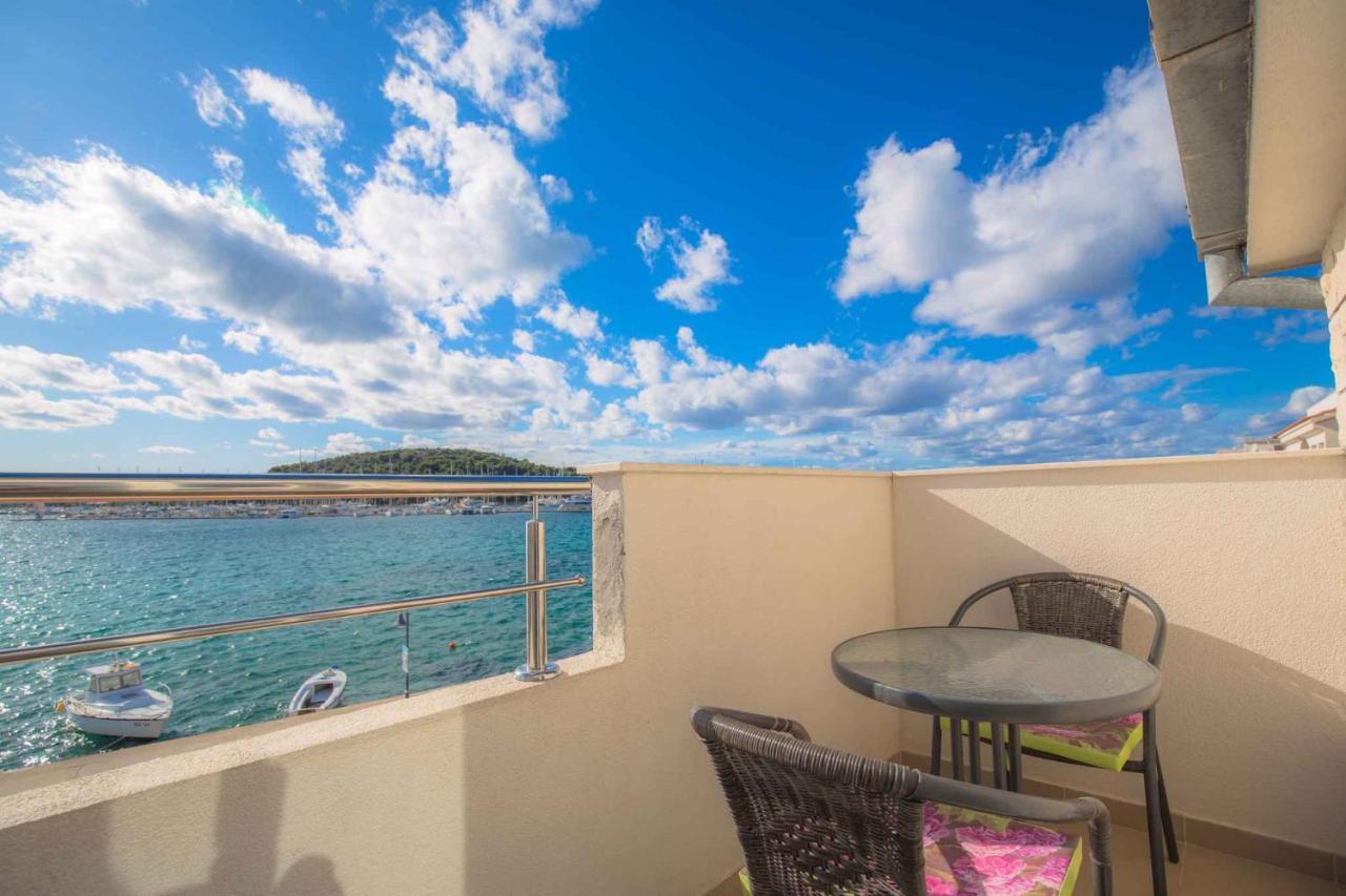 Apartments In Rogoznica 40364 מראה חיצוני תמונה