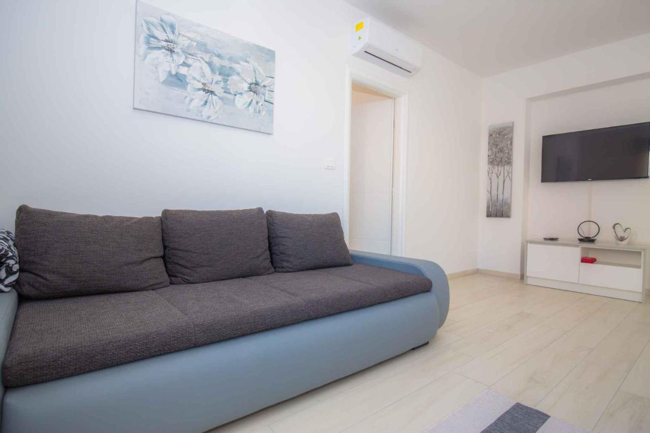 Apartments In Rogoznica 40364 מראה חיצוני תמונה