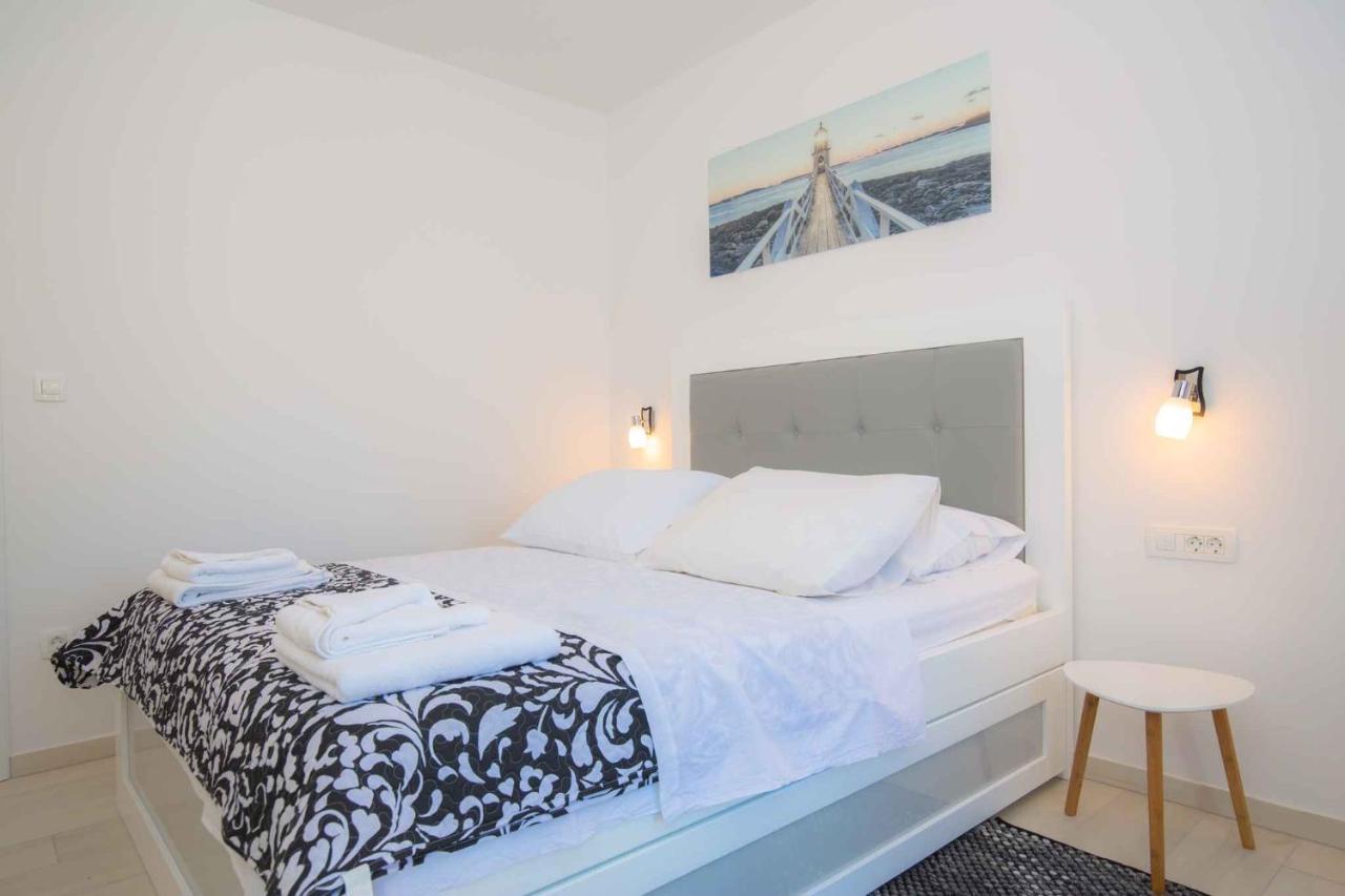 Apartments In Rogoznica 40364 מראה חיצוני תמונה
