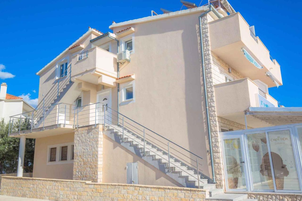 Apartments In Rogoznica 40364 מראה חיצוני תמונה