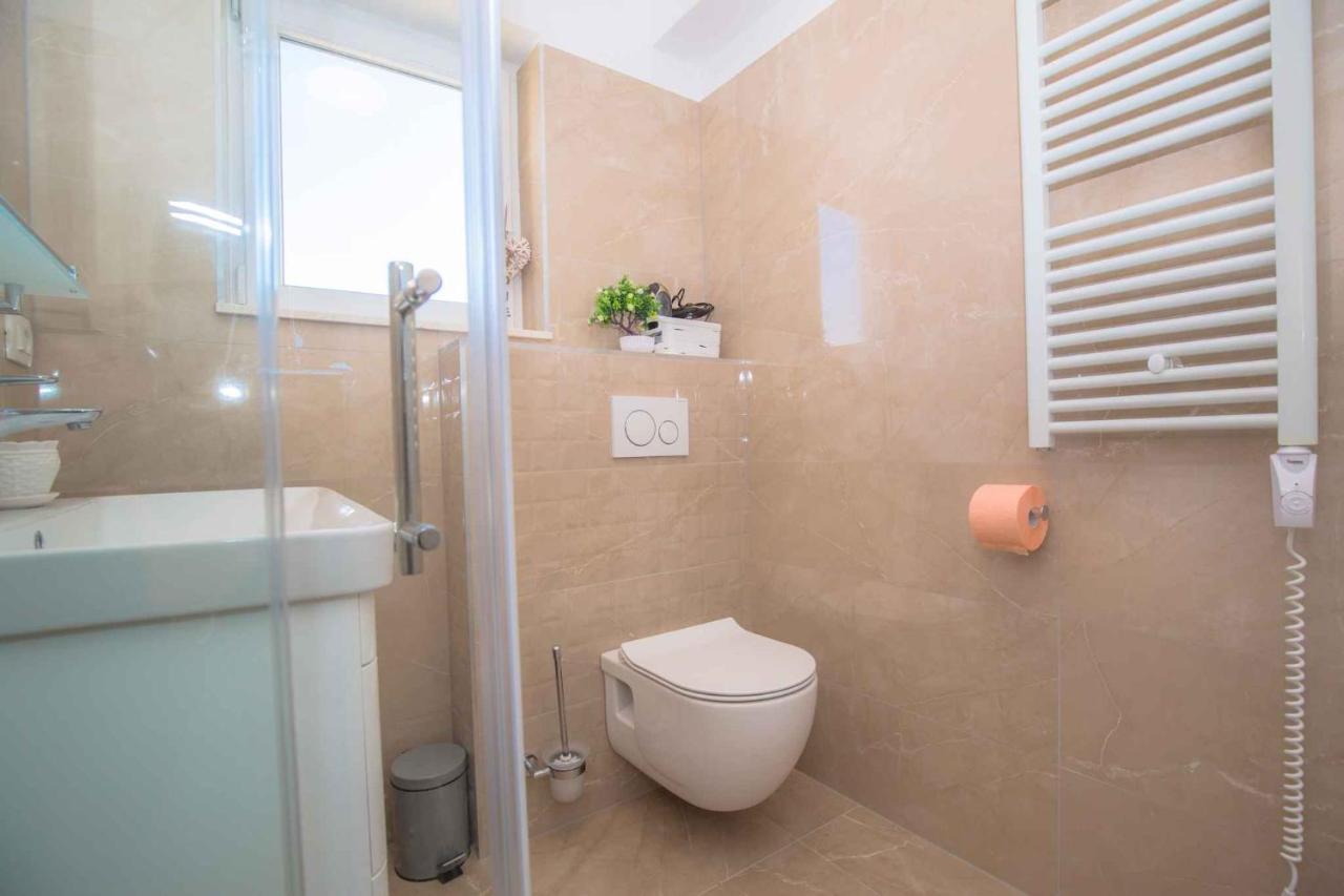 Apartments In Rogoznica 40364 מראה חיצוני תמונה
