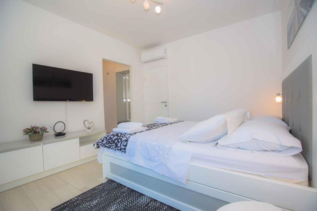 Apartments In Rogoznica 40364 מראה חיצוני תמונה